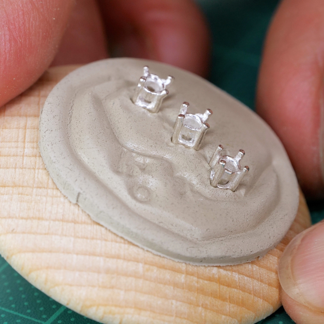 Button zum Wölben von Metal Clay